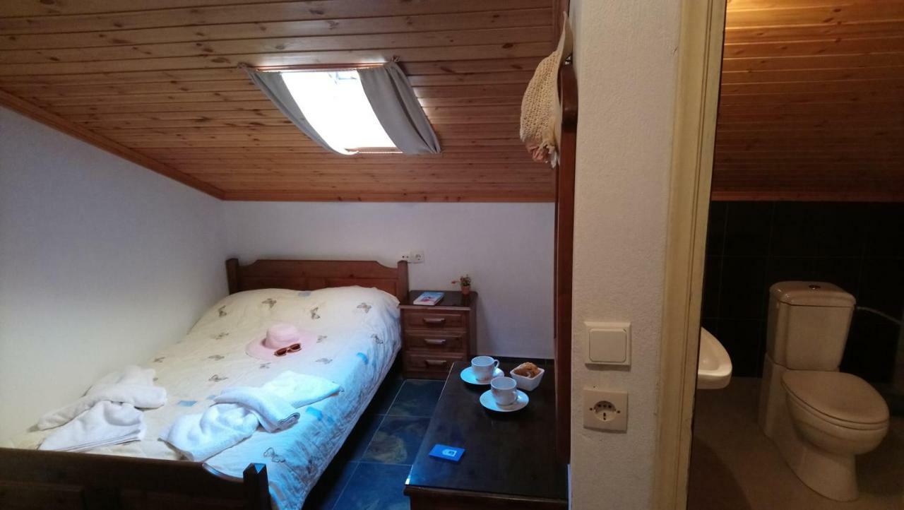 Aparthotel Kiwi Kastle Néa Fókaia Esterno foto